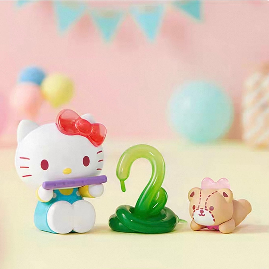 HELLO KITTY Balloon Celebration Series Figures Blind Box
