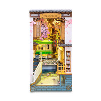 Rolife Book Nook Wonderland Sakura Densya