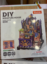 Rolife DIY Miniature House Curio Corner DS056