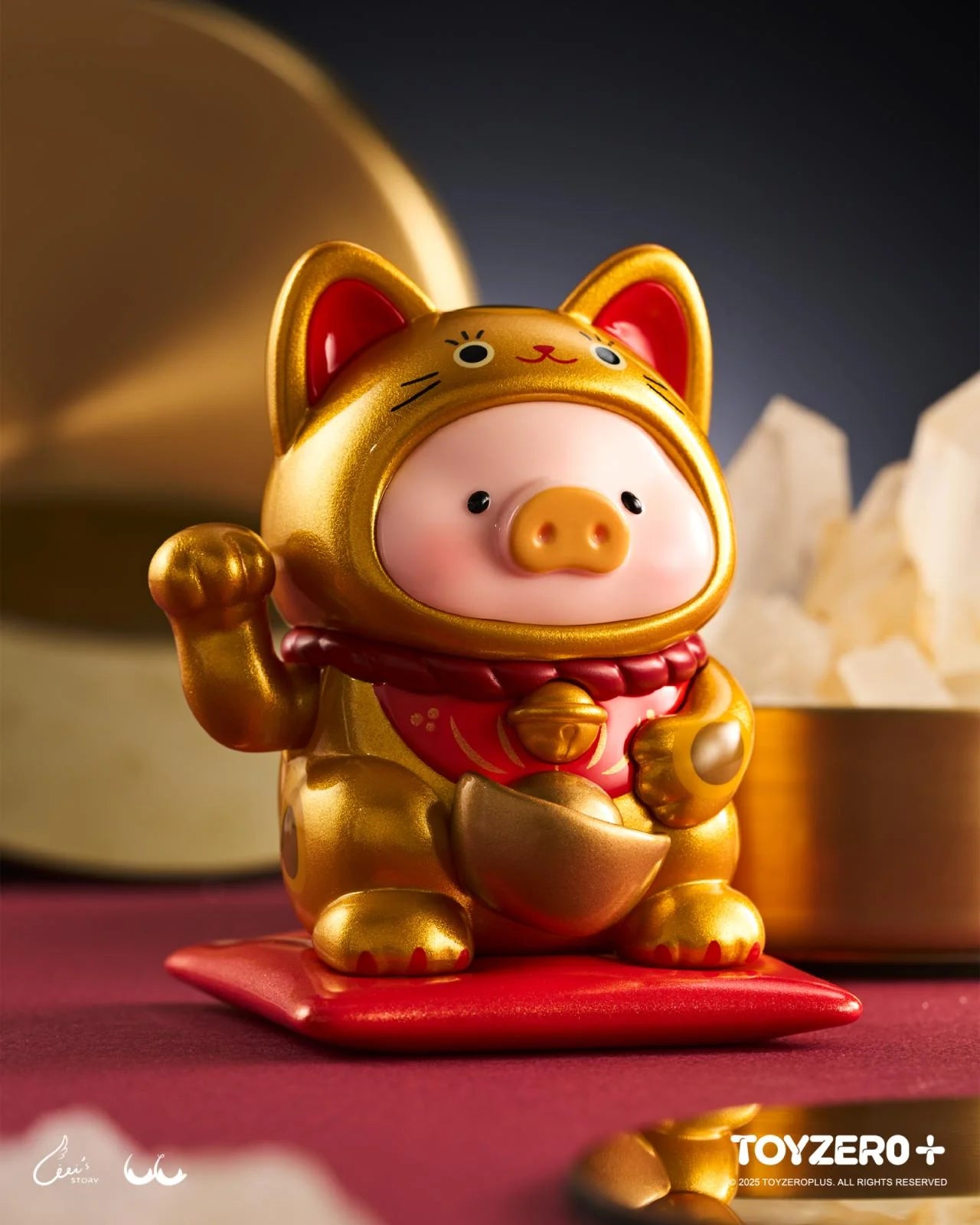 Lulu the piggy lucky cat