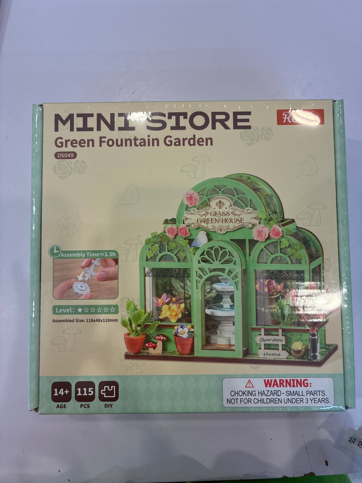 Rolife Mini Store Green Fountain Garden