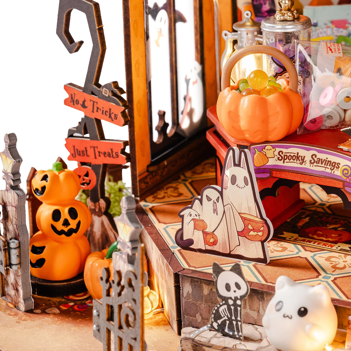 Rolife Haunted Candy House DIY Miniature House Kit DG186