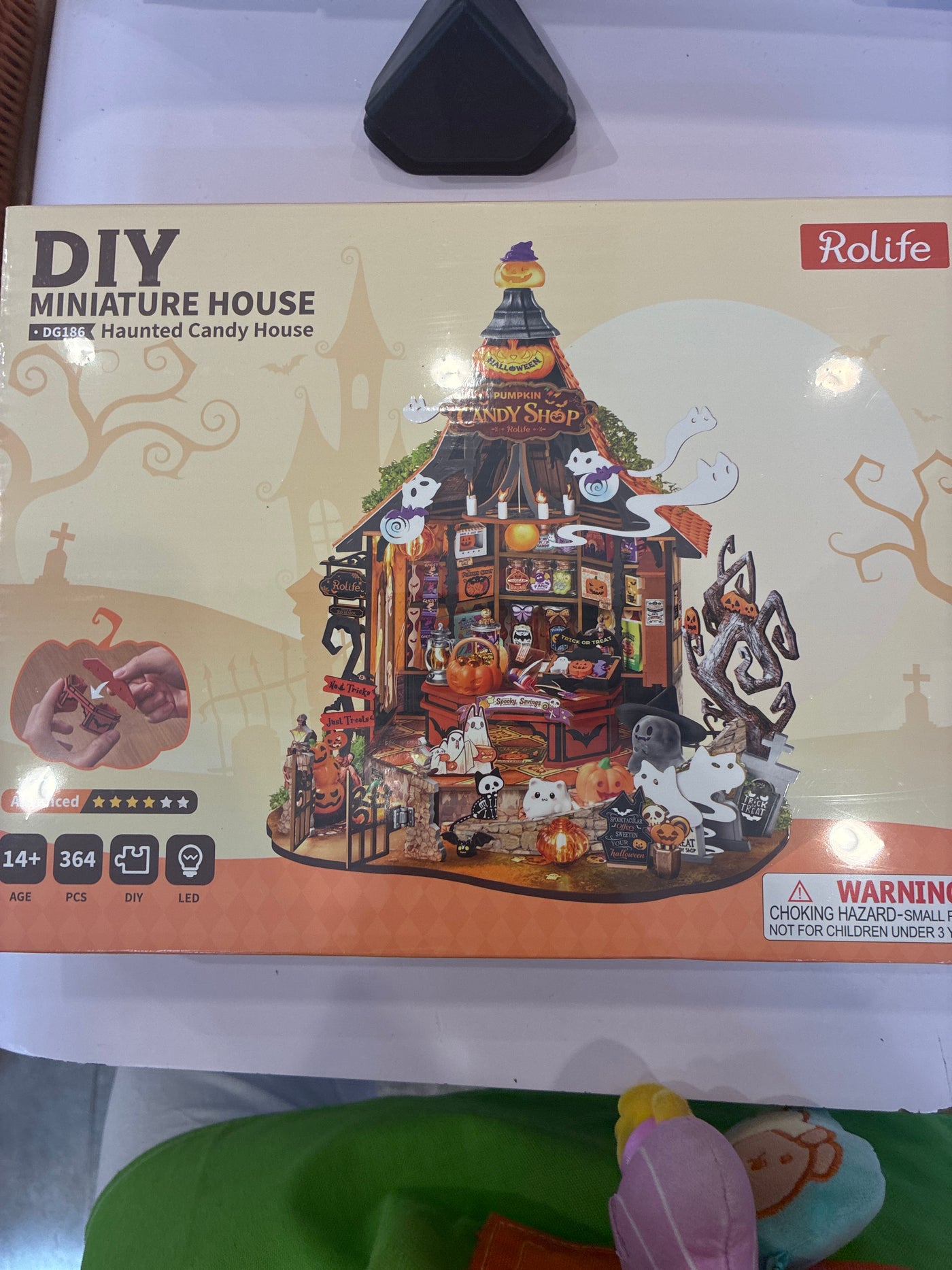 Rolife DIY Haunted Candy House
