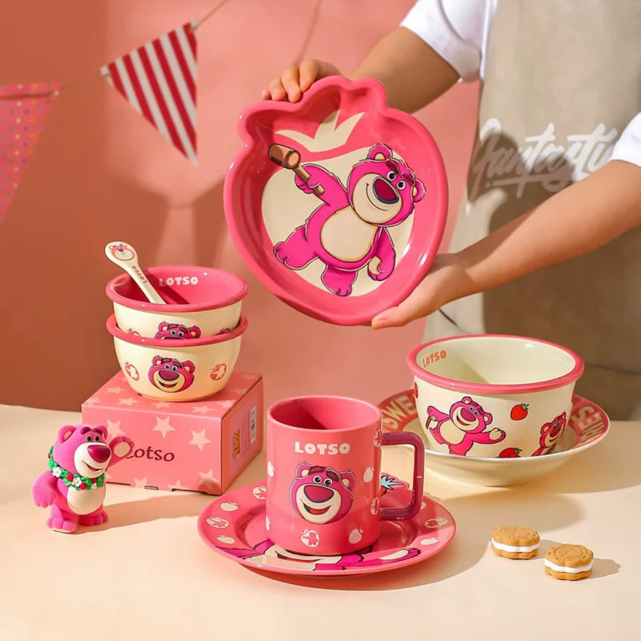 Disney Pixar – Lotso Ceramic Plate (8 inch / 20.5 cm)