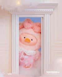 Lulu the piggy dreaming wonderland