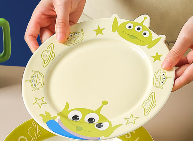 Little Three-Eyed Fellow Figure-PLATE